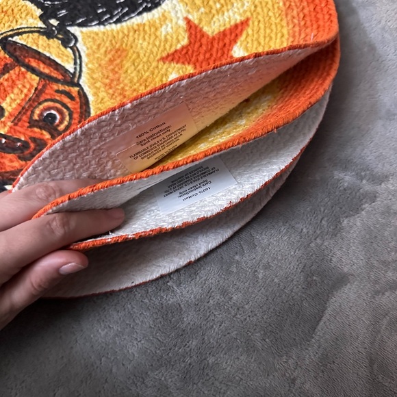 Johanna Parker Crow and Pumpkin pale place mats 🐦‍⬛ 🎃 - Picture 4 of 4